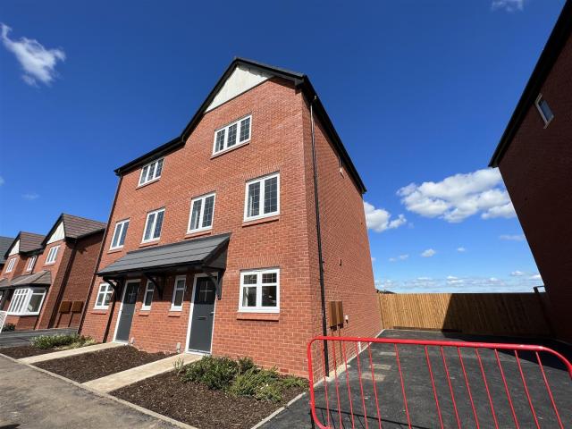 House for rent in Beamhurst, Staffordshire