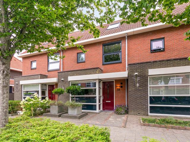 Woning te huur in Tuitjenhorn, Noord Holland