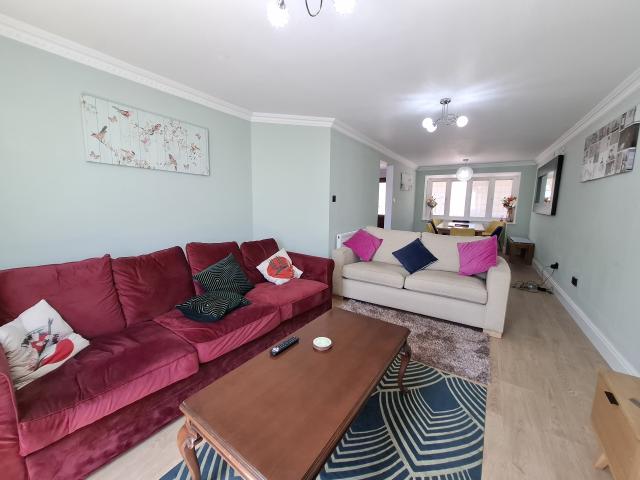House for rent in Pouchen End, Hertfordshire