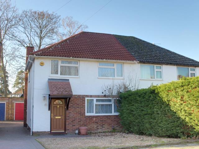House for rent in Pound Hill, Crawley