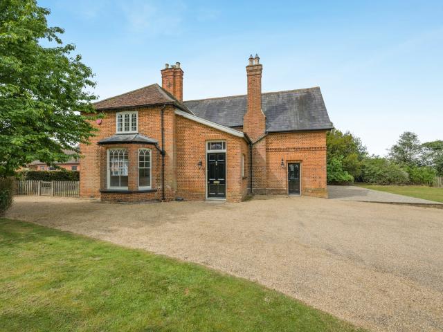 House for rent in Fretherne, Hertfordshire