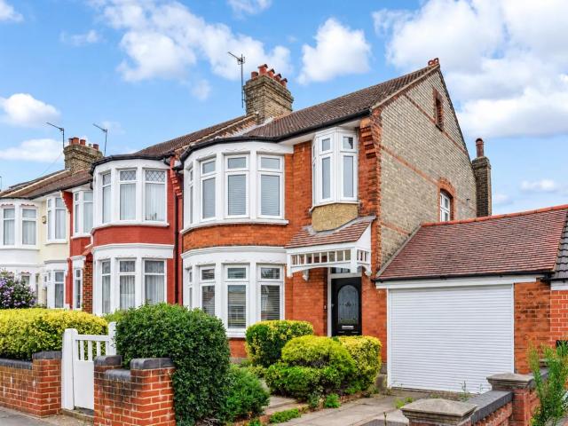 House for rent in London Borough of Enfield, Greater London