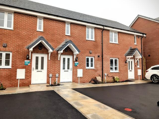 House for rent in Bryncae, Wales
