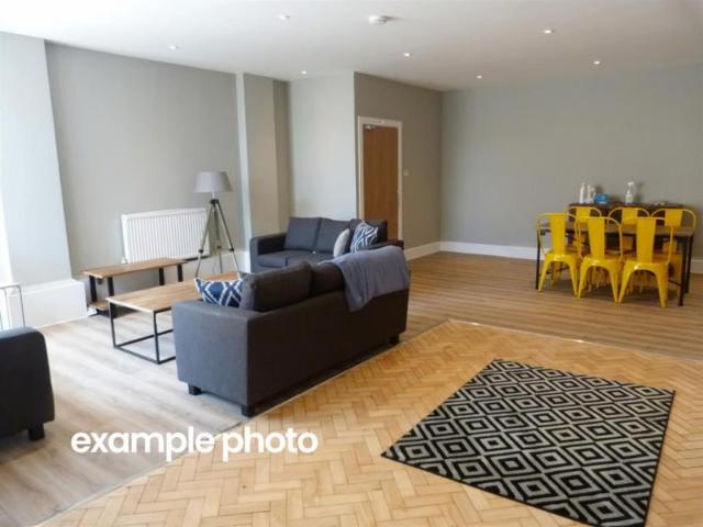 House for rent in Castle Quarter, Falcon Lodge