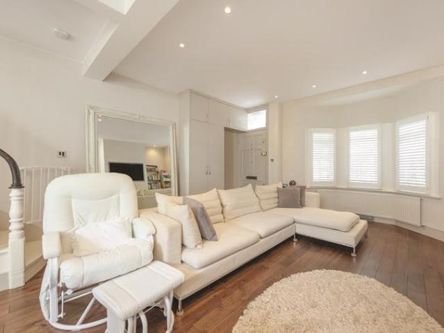House for rent in Battersea, Greater London