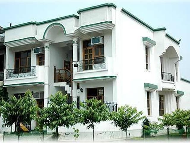 House for rent in Madya