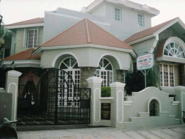 House for rent in Madya