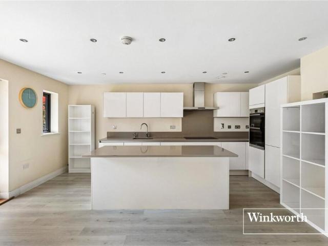 House for rent in West Finchley, Greater London