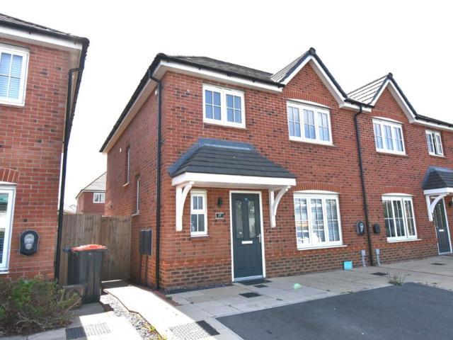 House for rent in Whitby, Rossmore