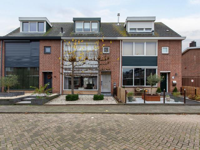 Woning te huur in Krimpen Aan Den Ijssel, Zuid Holland