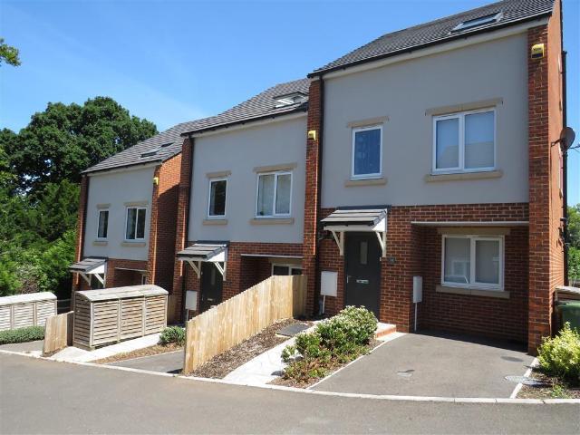 House for rent in Blacklands, Guestling Green