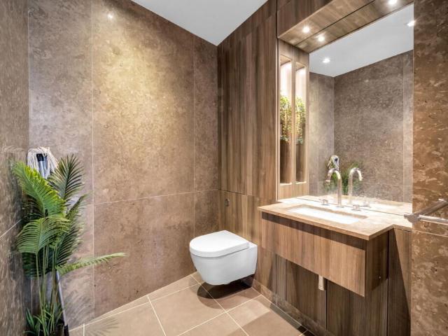 House for rent in London Borough of Hounslow, Strand