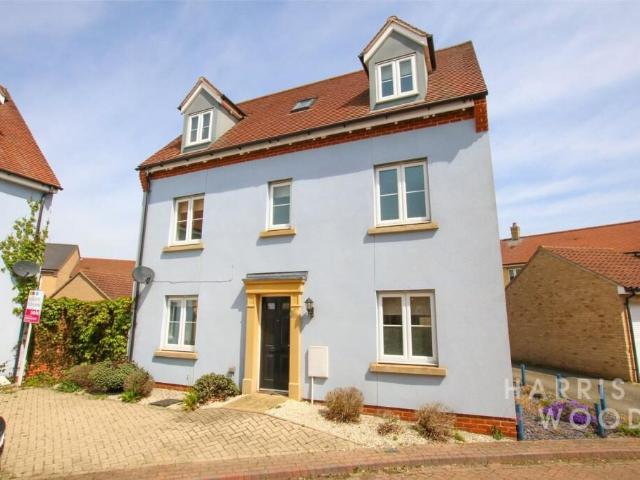 House for rent in Mile End, Fordham Heath