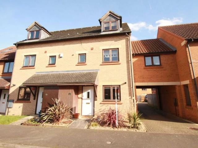 House for rent in Oakhill, Shenley Church End