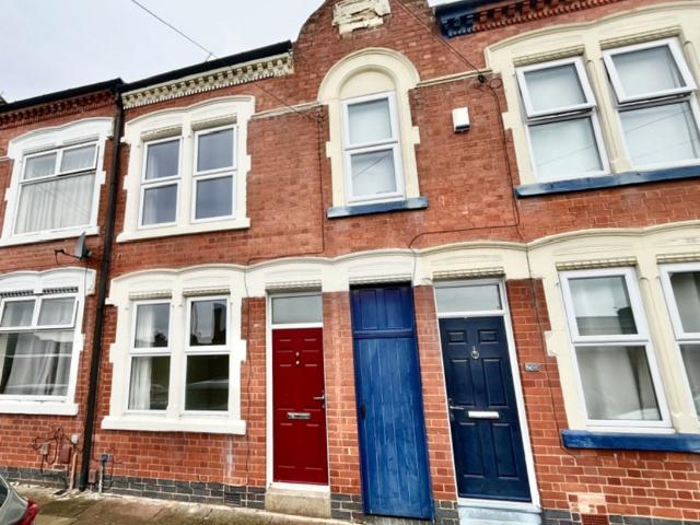 House for rent in West End, Old Wharf