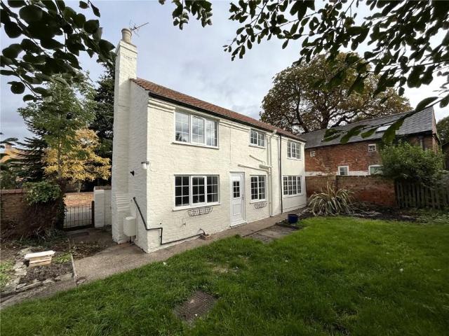 House for rent in Barton In Fabis, East Midlands