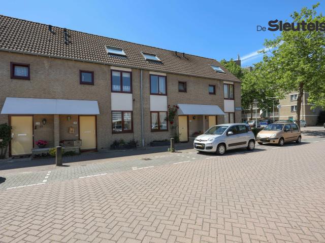 Woning te huur in Stevenshof, Zuid Holland