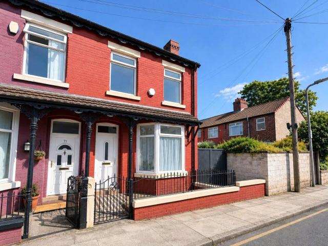 House for rent in Calderstones