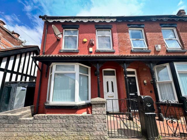 House for rent in Calderstones