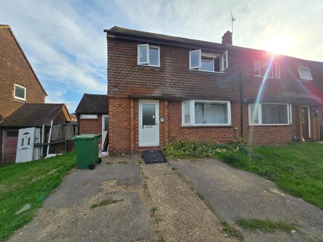 House for rent in Jacobs Well, Guildford