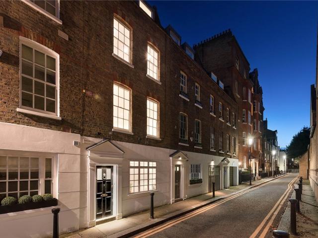 House for rent in Kensington, Greater London