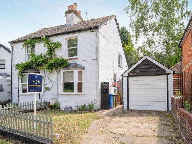 House for rent in Chavey Down, Winkfield