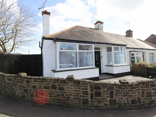 House for rent in Alton Barnes, Essex