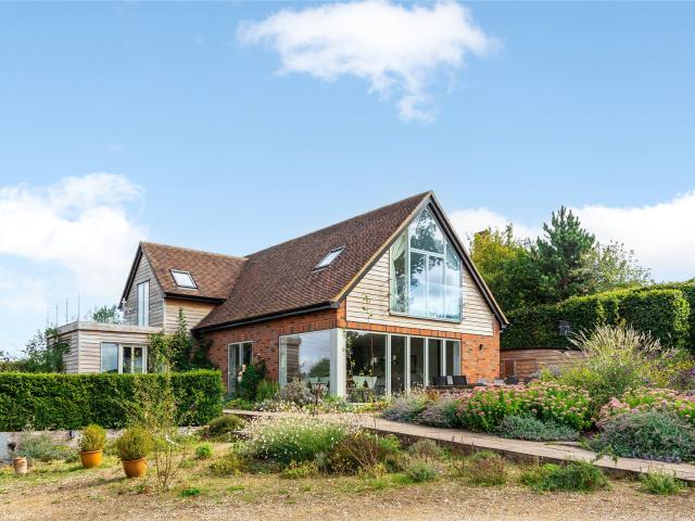 House for rent in Parslow's Hillock, Lacey Green