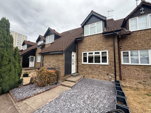 House for rent in Carterhatch, Greater London