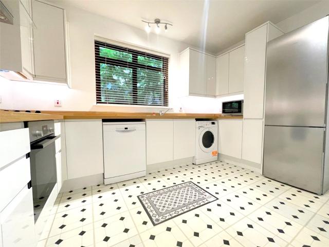House for rent in Belsize Park, Greater London