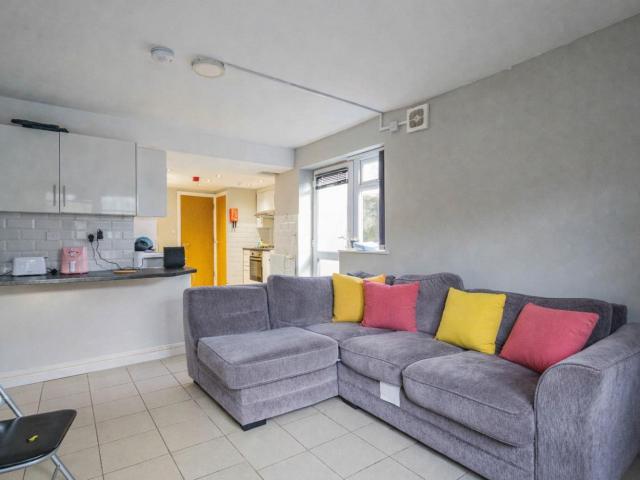 House for rent in Falcon Lodge, Wales