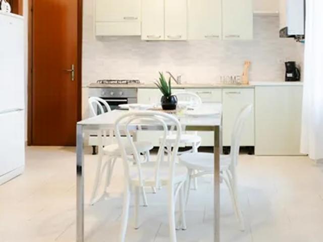 Villa Indipendente in affitto a Municipio 9, Milano