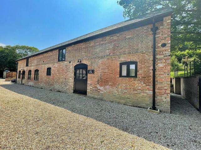 House for rent in Morden, Dorset