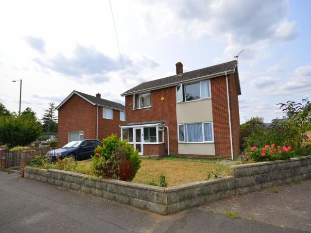 House for rent in Throop, Bournemouth