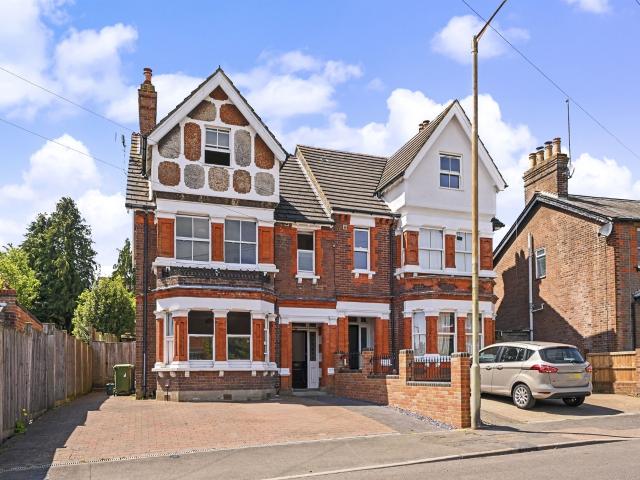 House for rent in Pouchen End, Hertfordshire