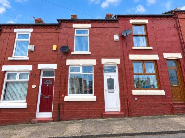 House for rent in Calderstones