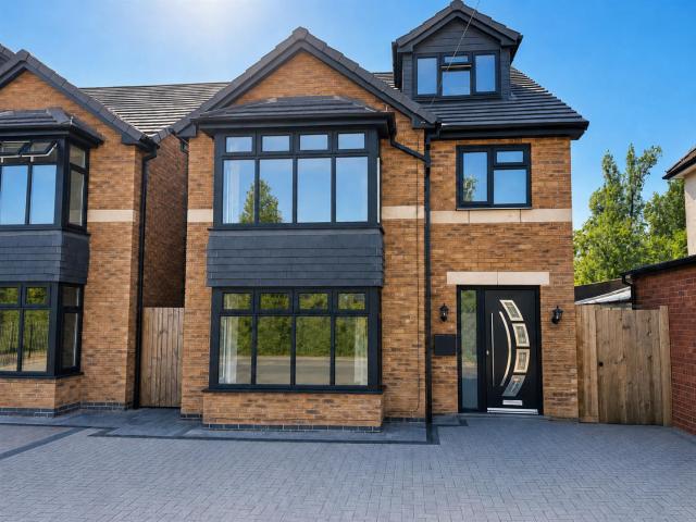 House for rent in Dixons Green, West Midlands