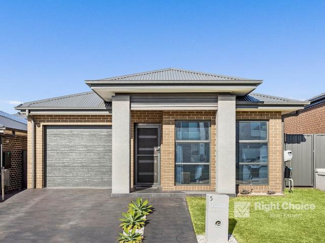 House for rent in Fettler Street, Shellharbour City Council
