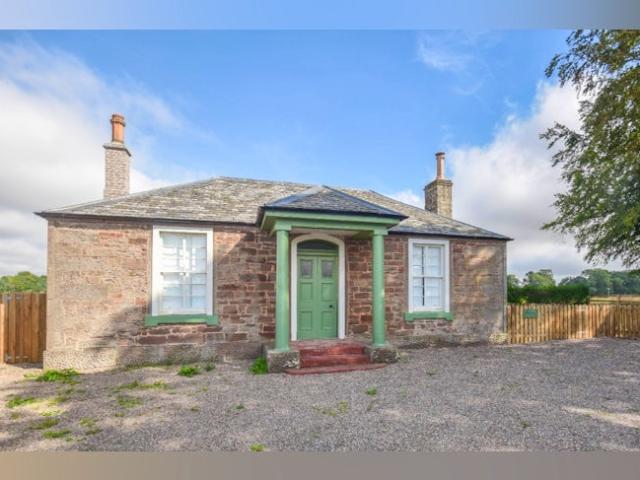 House for rent in Friockheim, Scotland