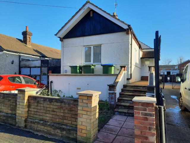 House for rent in Belvedere, Greater London