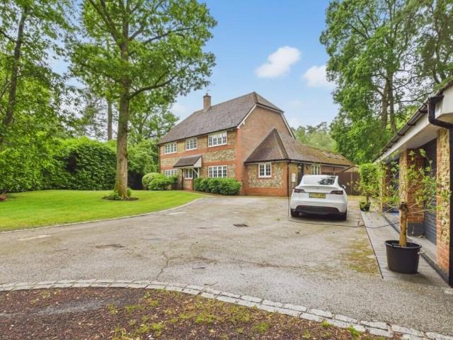 House for rent in Hart, Hampshire