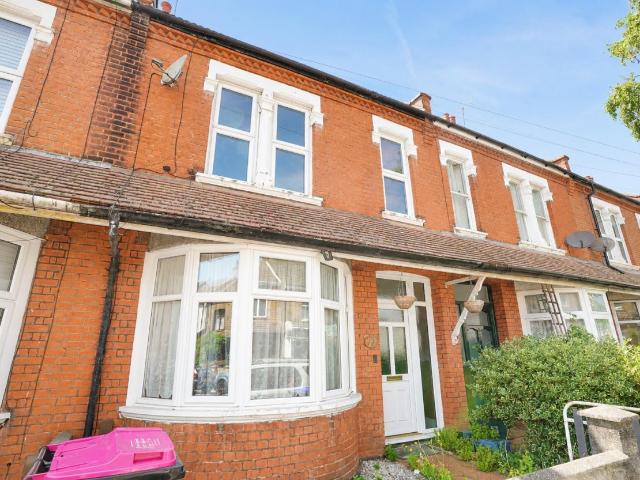 House for rent in Alton Barnes, Essex