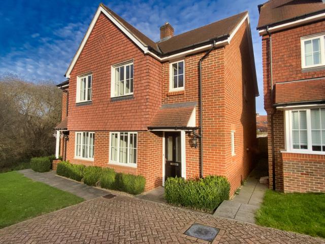 House for rent in Uckfield, Cross In Hand
