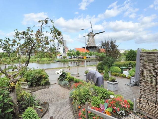 Woning te huur in Leidschendam, Zuid Holland