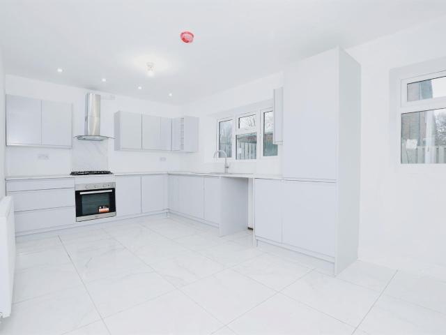 House for rent in Aston cum Aughton, Swallownest