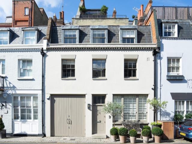 House for rent in Belgravia, Greater London