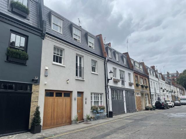 House for rent in Belgravia, Greater London