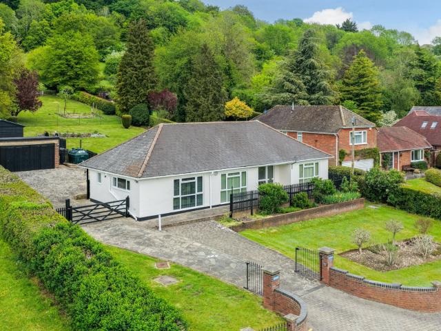 House for rent in Chesham, Chartridge