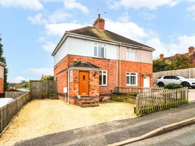 House for rent in Woodloes Park, Green Close
