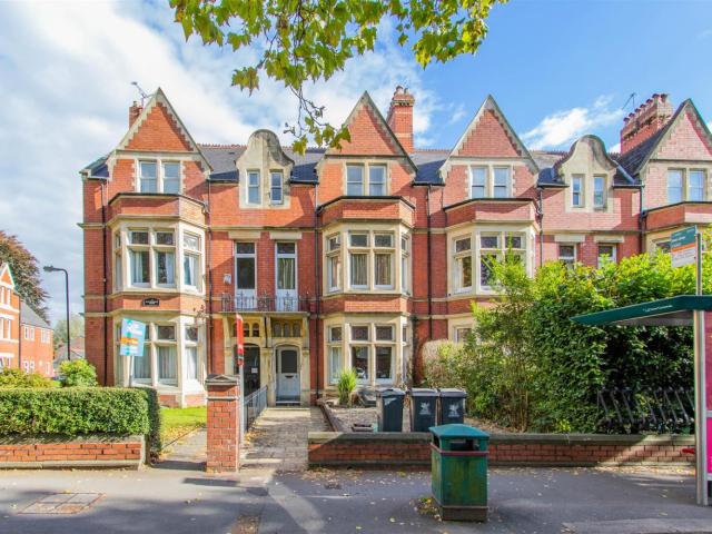 House for rent in Plasnewydd, Falcon Lodge